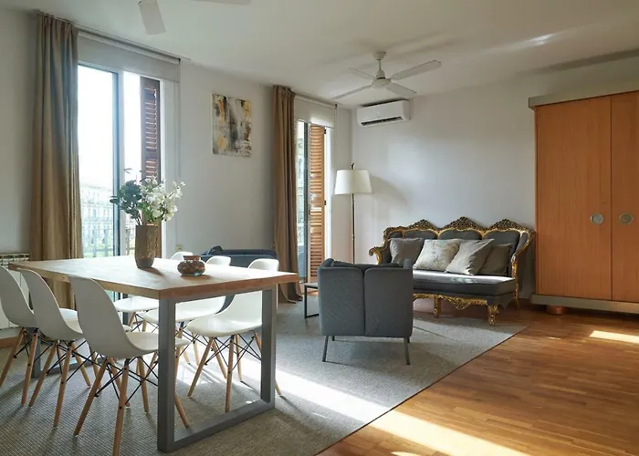 Spacious & Comfortable Flat In Centric Eixample