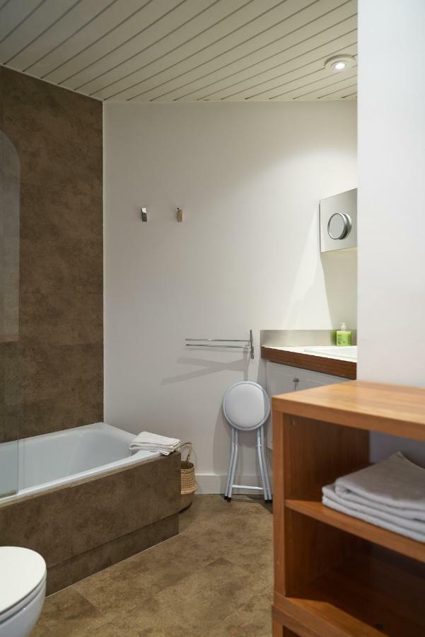 Spacious & Comfortable Flat In Centric Eixample * Barcelona