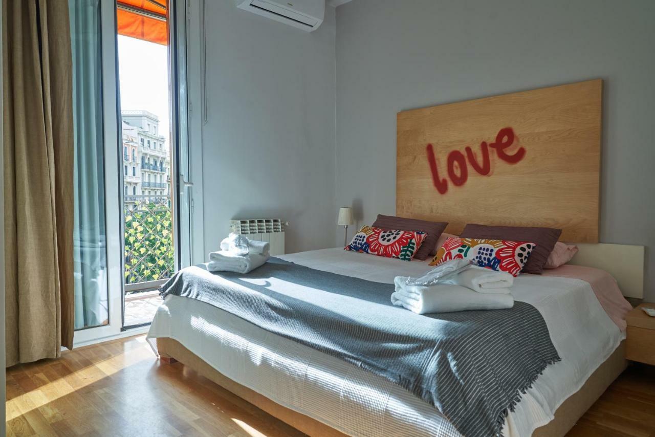 Spacious & Comfortable Flat In Centric Eixample Apartamento