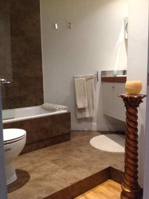 Spacious & Comfortable Flat In Centric Eixample