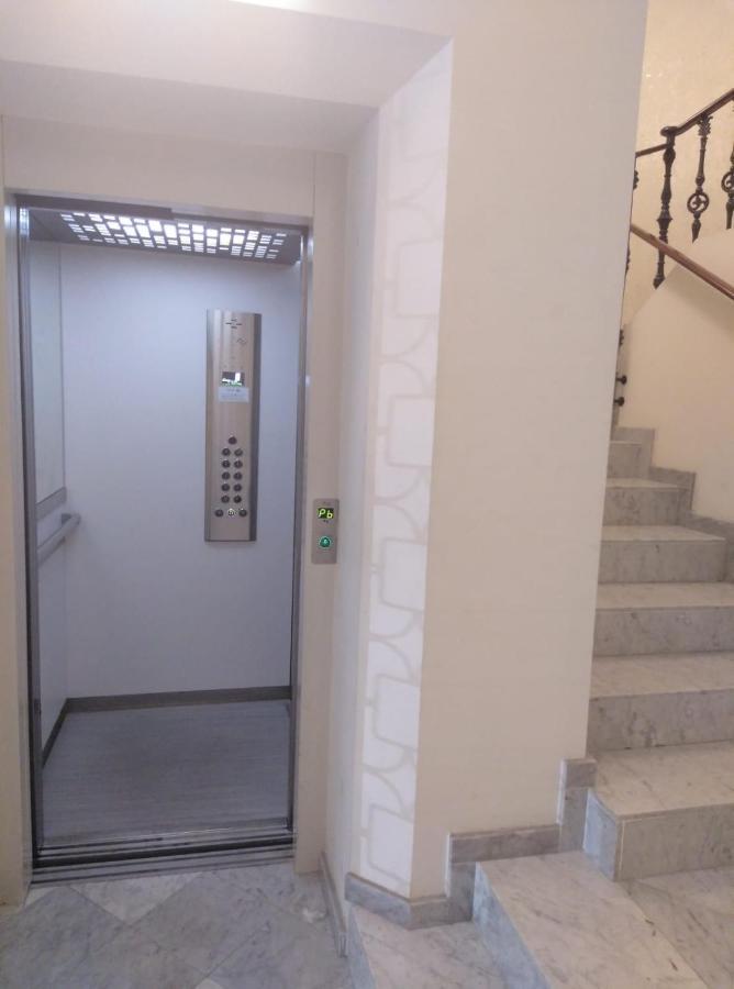 Spacious & Comfortable Flat In Centric Eixample Apartamento Barcelona